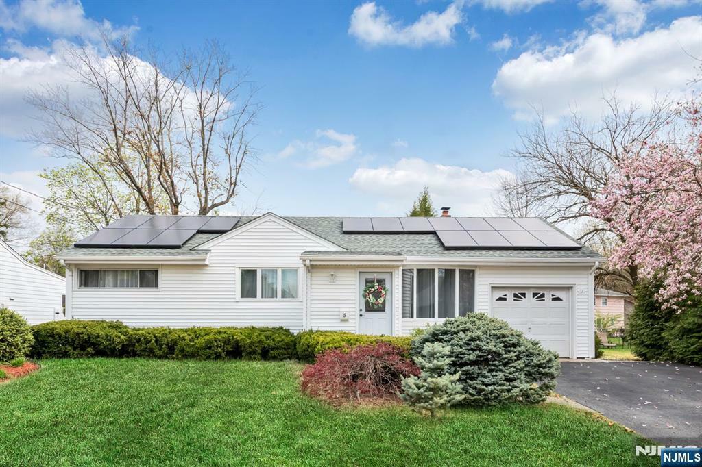 Property Photo: 5 Glenfair Road NJ 07410