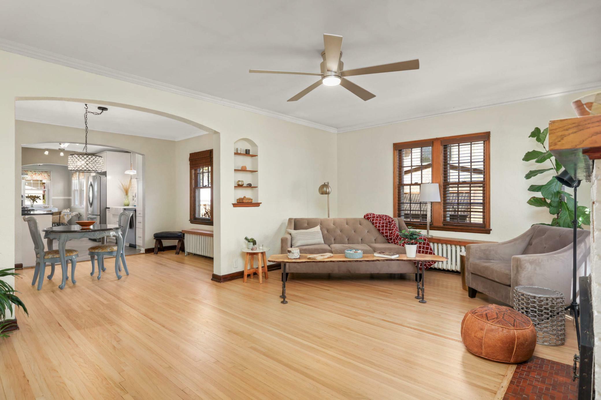 Property Photo: 657 Wheelock Parkway E MN 55106