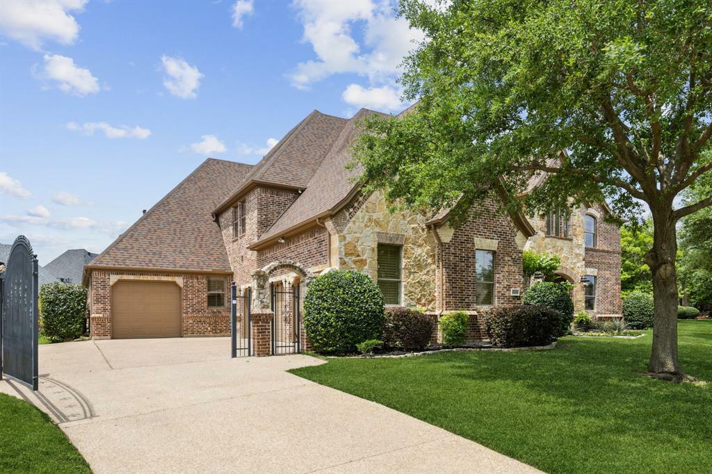 Property Photo:  6104 Equestrian Court  TX 76034 