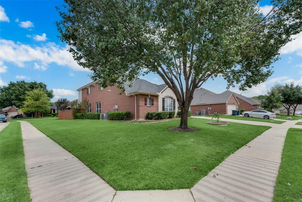 Property Photo: 2512 Goodnight Trail TX 76063