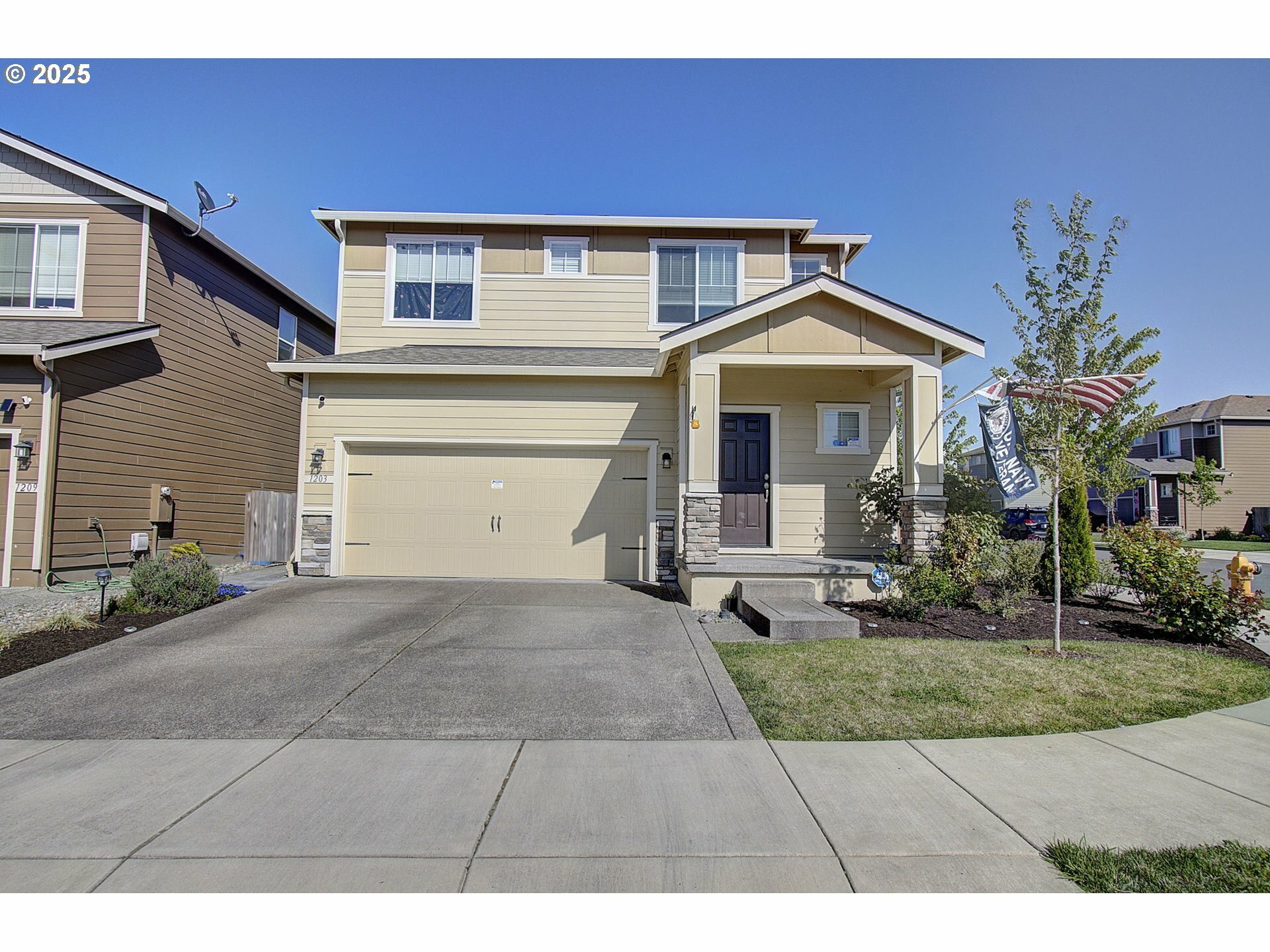 1203 W 17th Ave  La Center WA 98629 photo