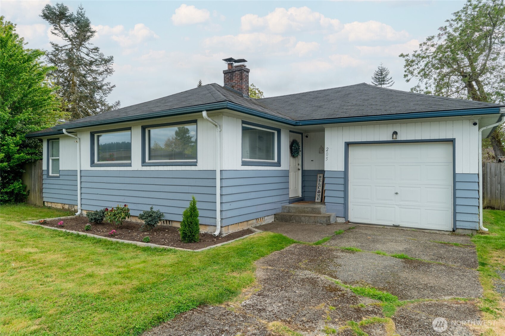 Property Photo:  205  Harrison Avenue  WA 98531 