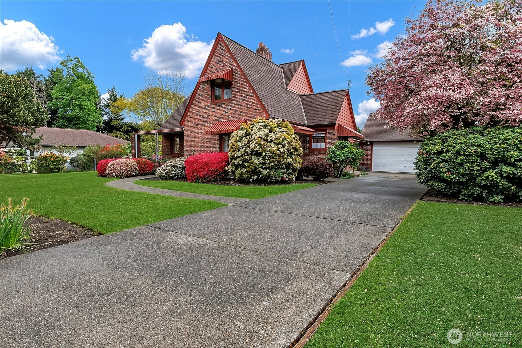 6311  119th Avenue E  Puyallup WA 98372 photo