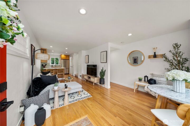 Property Photo:  8454  25th Avenue SW A  WA 98106 