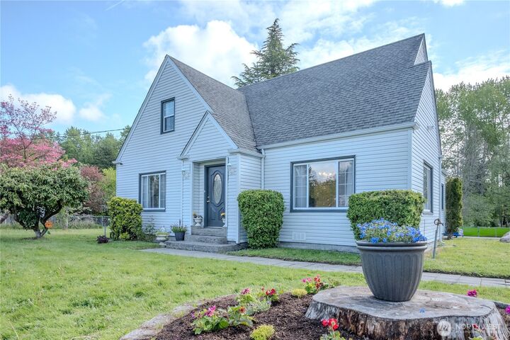 Property Photo:  7815  Golden Given Road E  WA 98404 