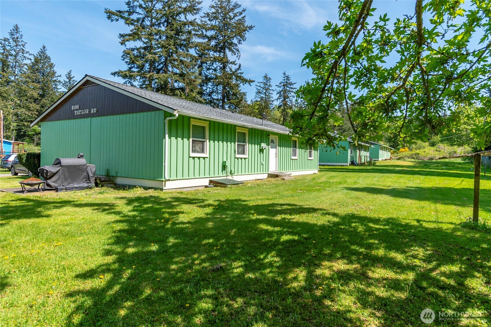 Property Photo: 3100 Taylor Road 1-5 WA 98277