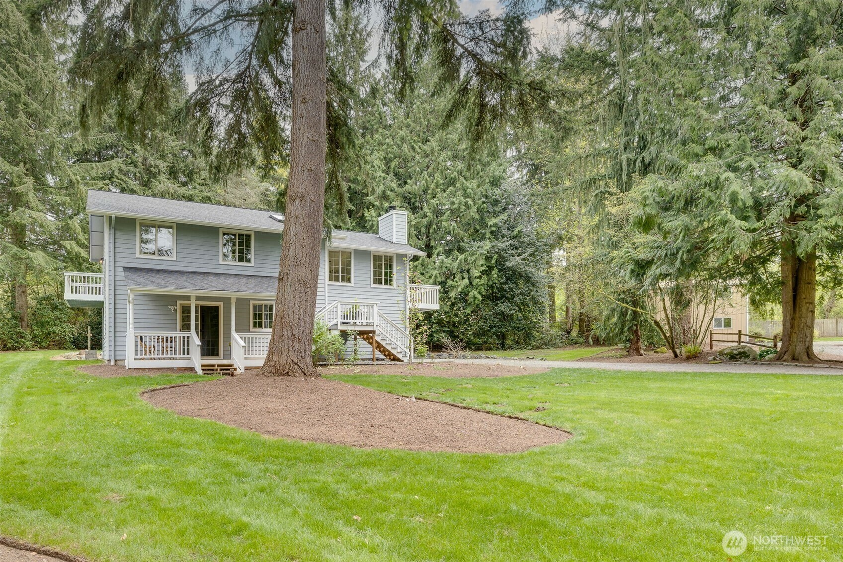 Property Photo: 13811 235th Street SE WA 98296