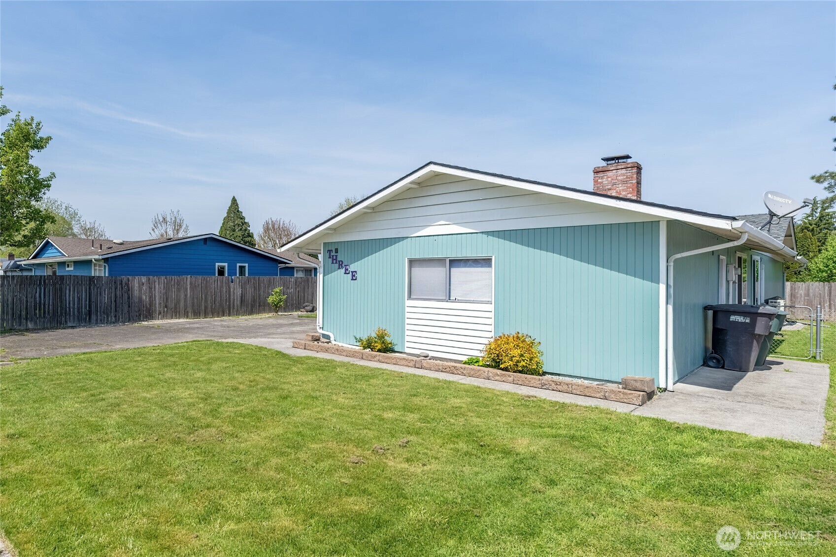 Property Photo: 3 35th Ct WA 98632