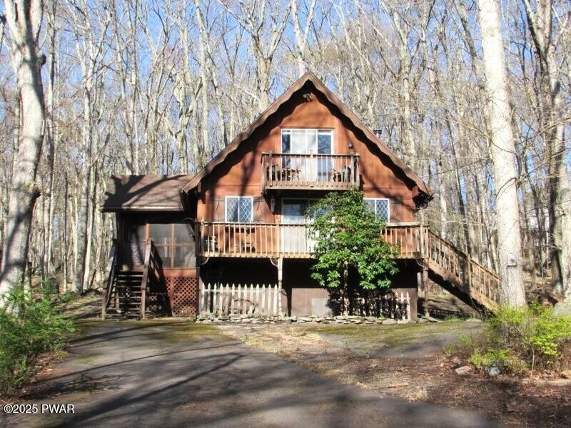 813 Dogwood Court  Lords Valley PA 18428 photo