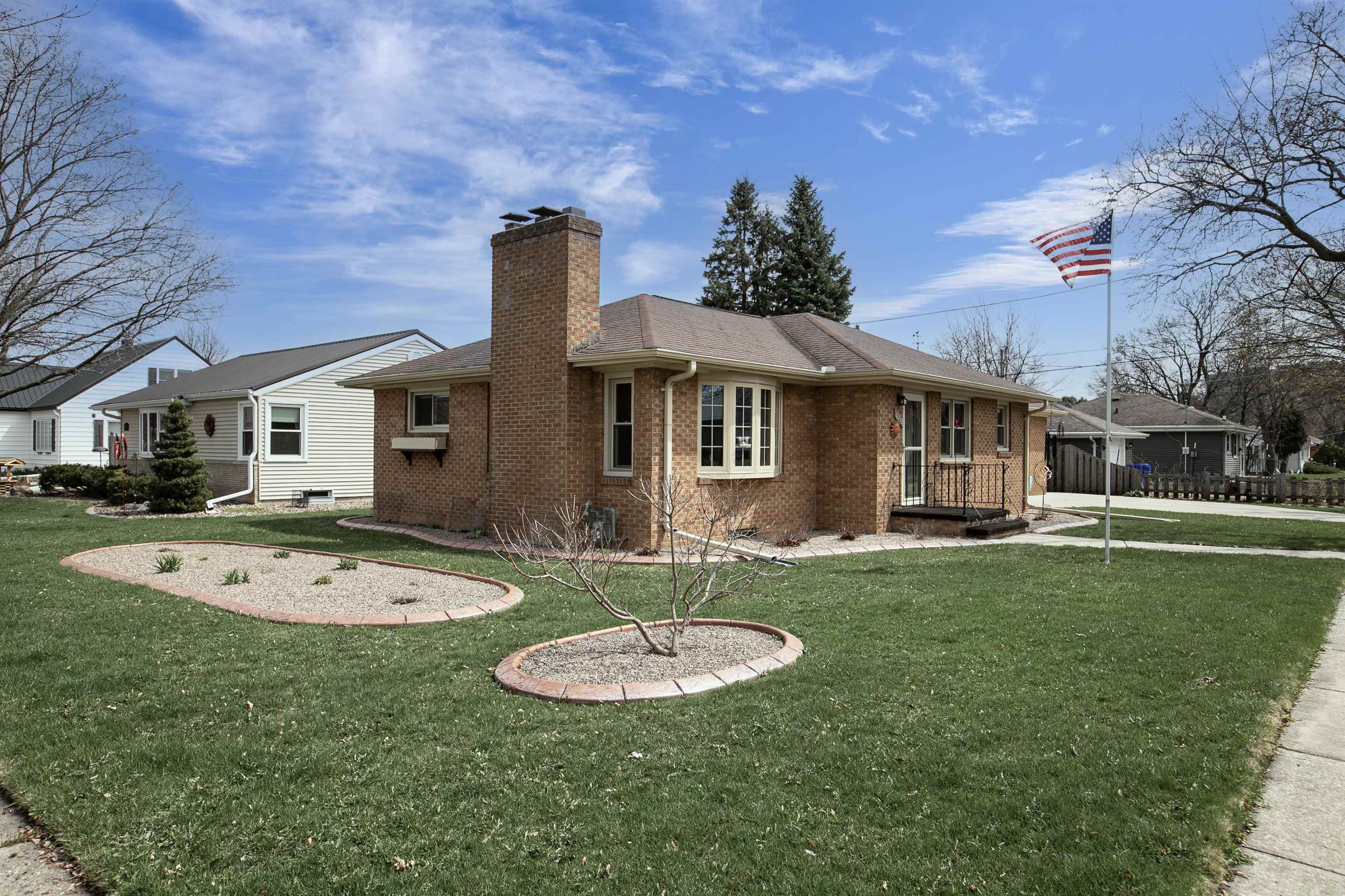 Property Photo: 2218 N Rankin Street WI 54911-3065