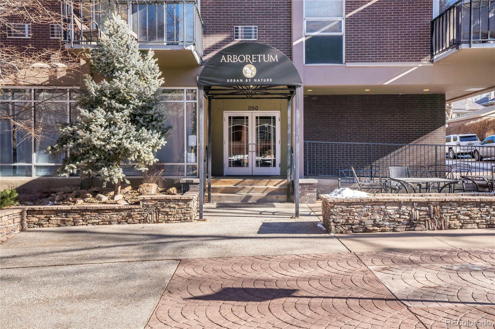 Property Photo: 1150 Vine Street 201 CO 80206