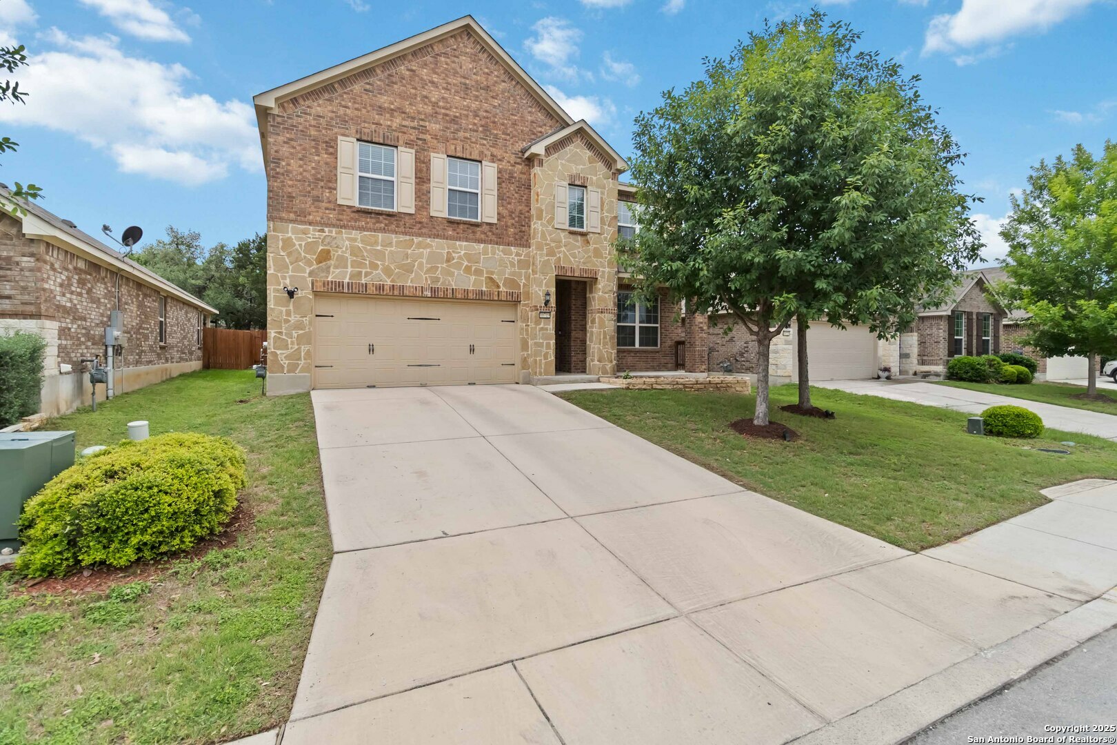 Property Photo: 10719 Serrento TX 78023