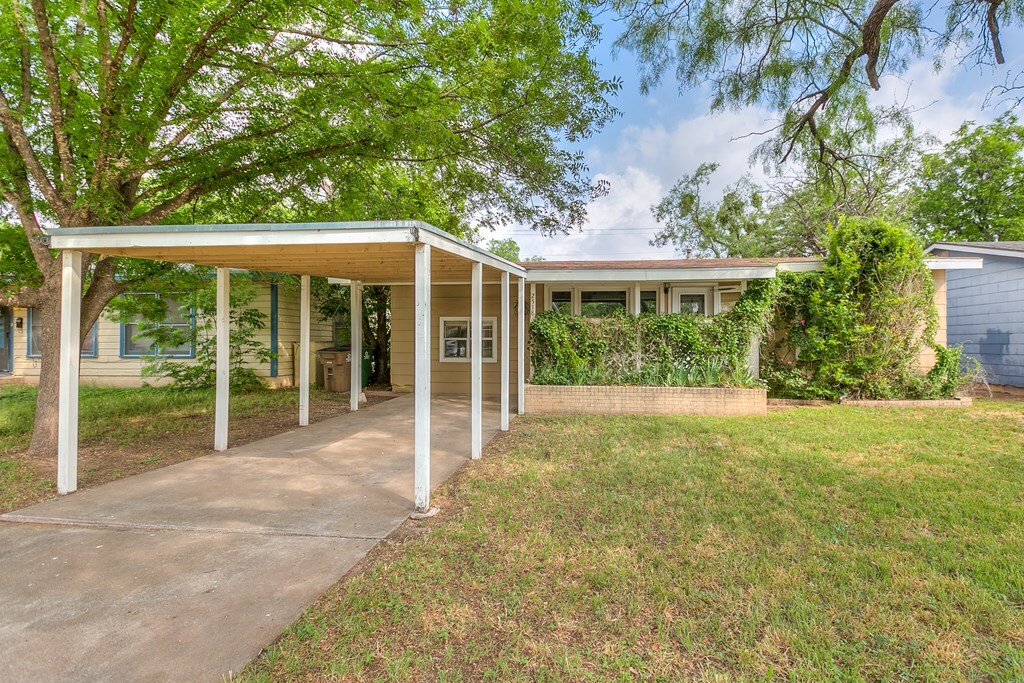 Property Photo:  2518 W Harris Ave  TX 76901 