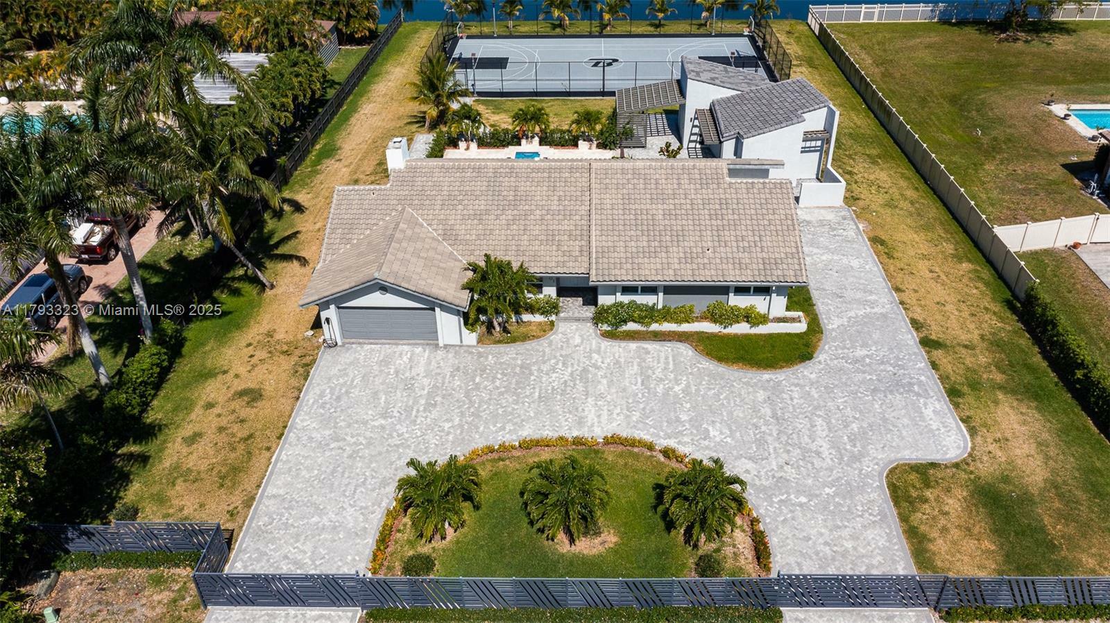 Property Photo: 3401 SW 141st Ave FL 33027