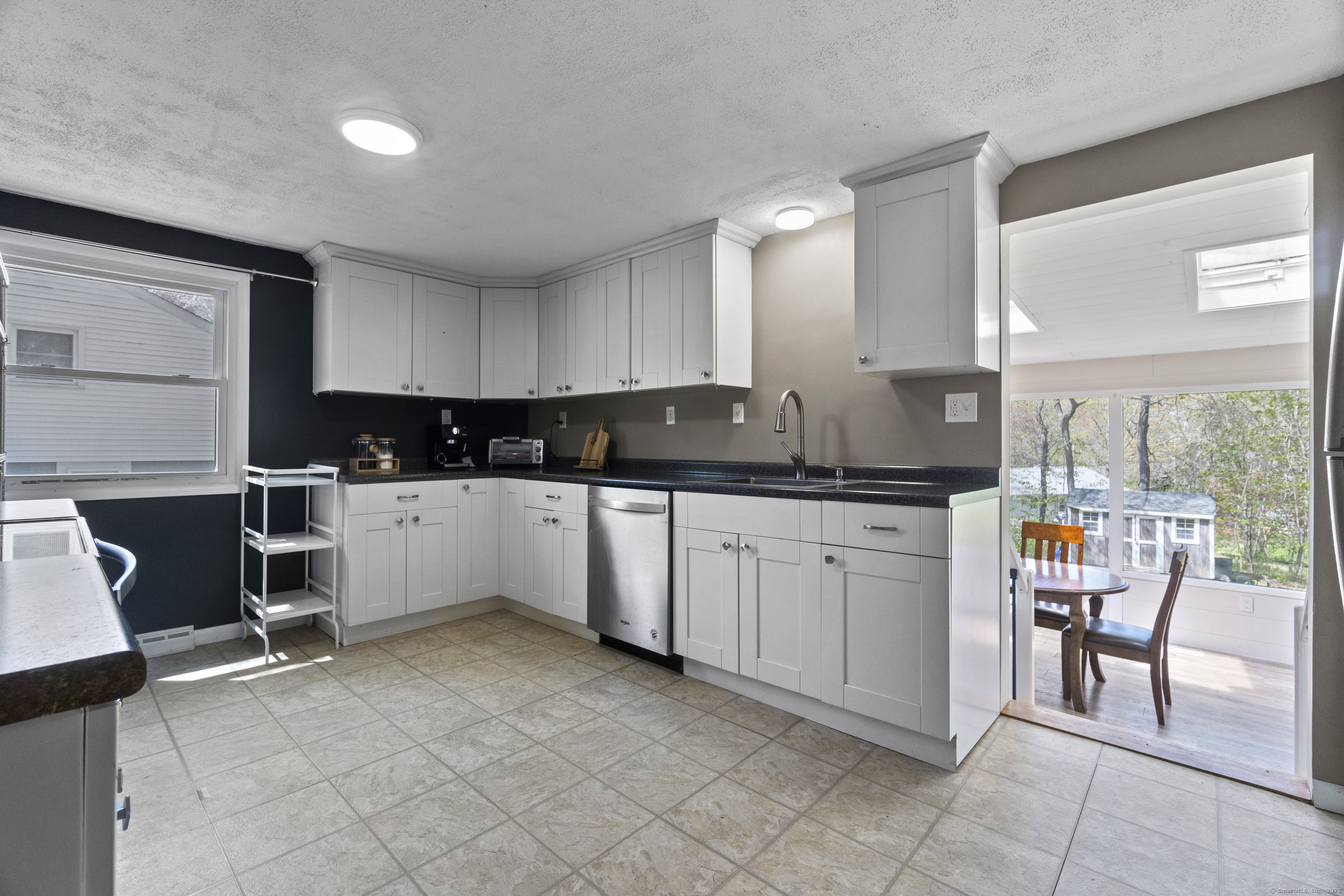 Property Photo: 72 Park Avenue CT 06382