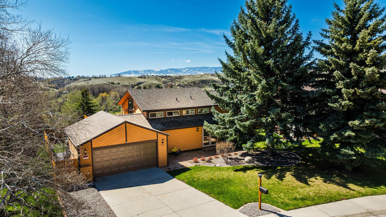 Property Photo: 1798 Meadowlark Lane WY 82801