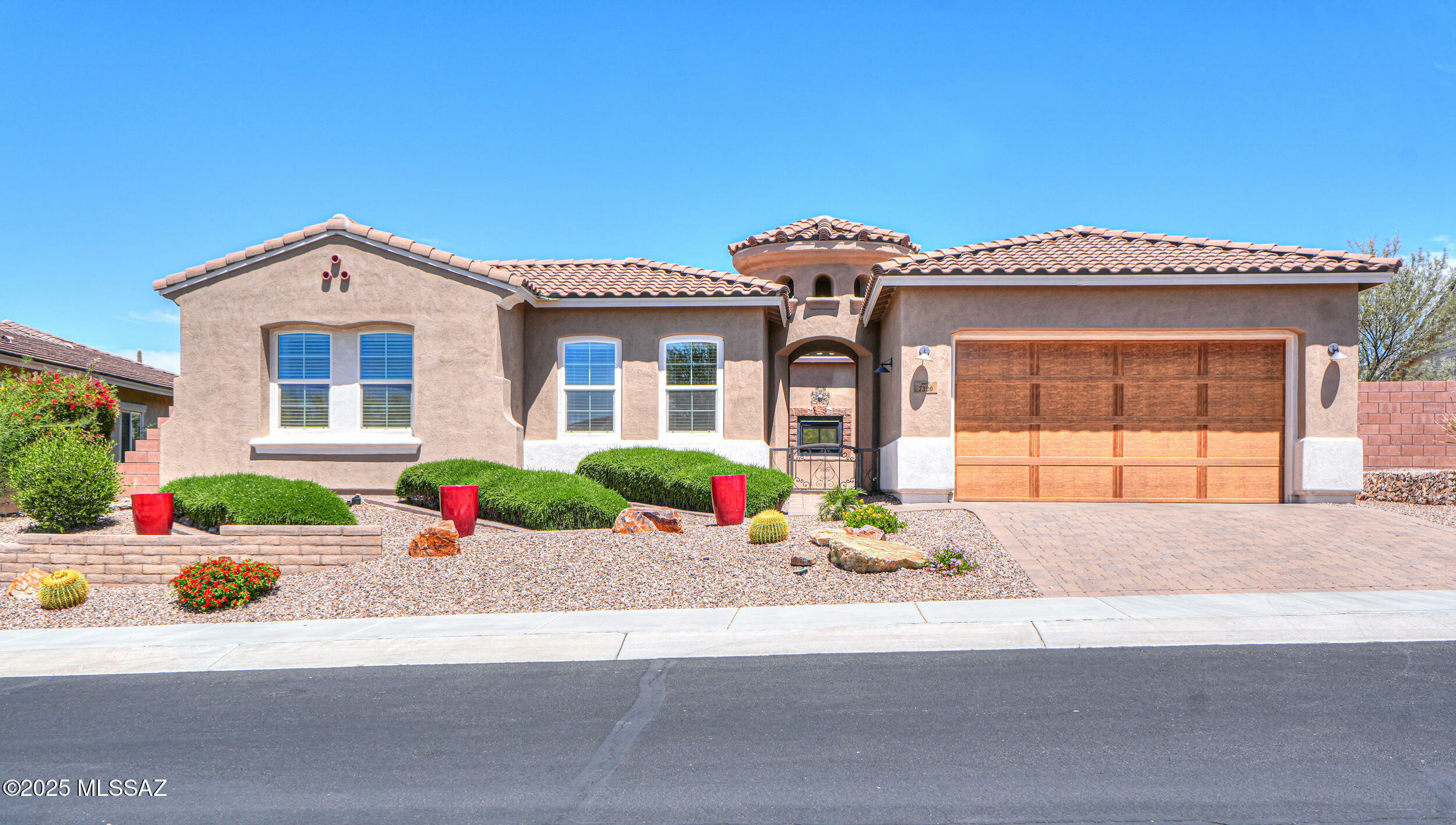 Property Photo:  7330 W Cactus Flower Pass  AZ 85658 