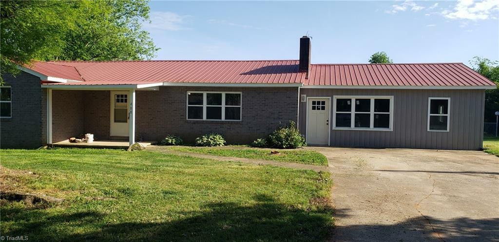 Property Photo: 408 Christian Home Church Road NC 28685