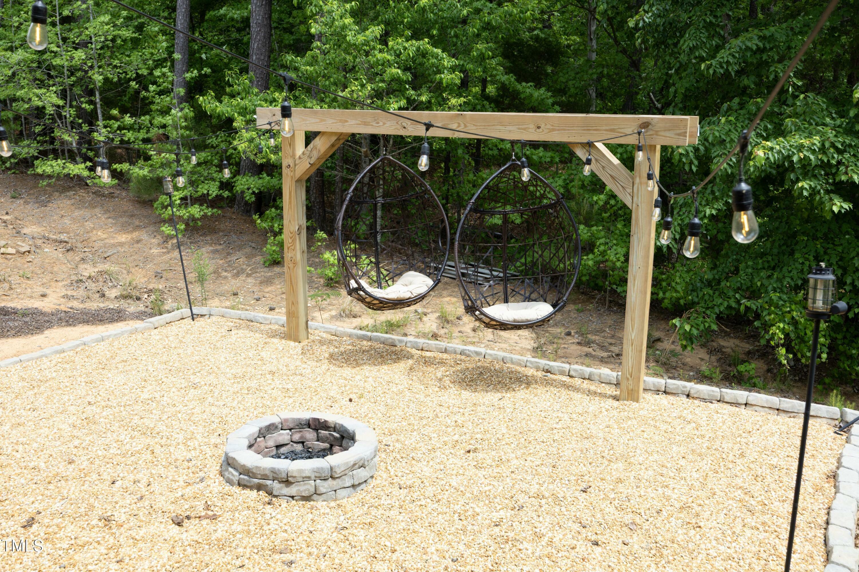 Property Photo: 1106 Red Crest Ln NC 27704