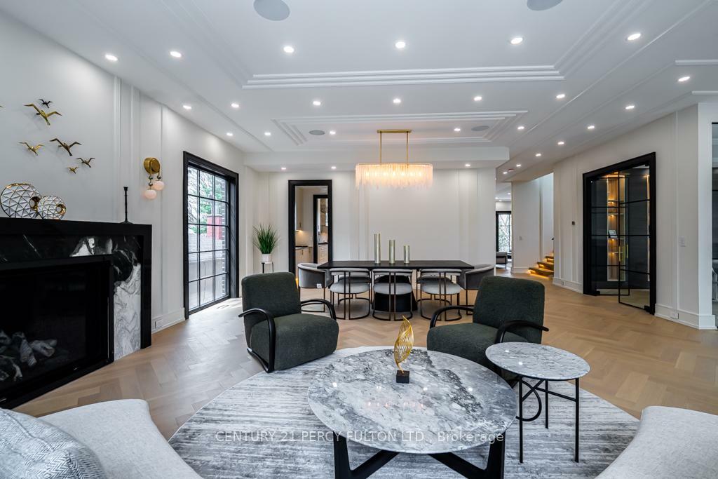 Property Photo: 210 Homewood Avenue ON M2M 1K6