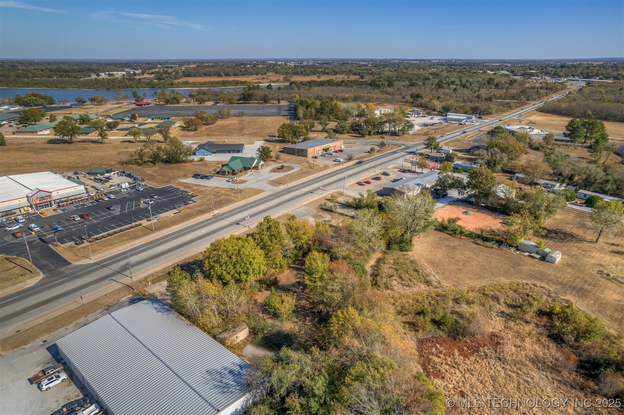 Property Photo: 2100 Hwy 59 OK 74344
