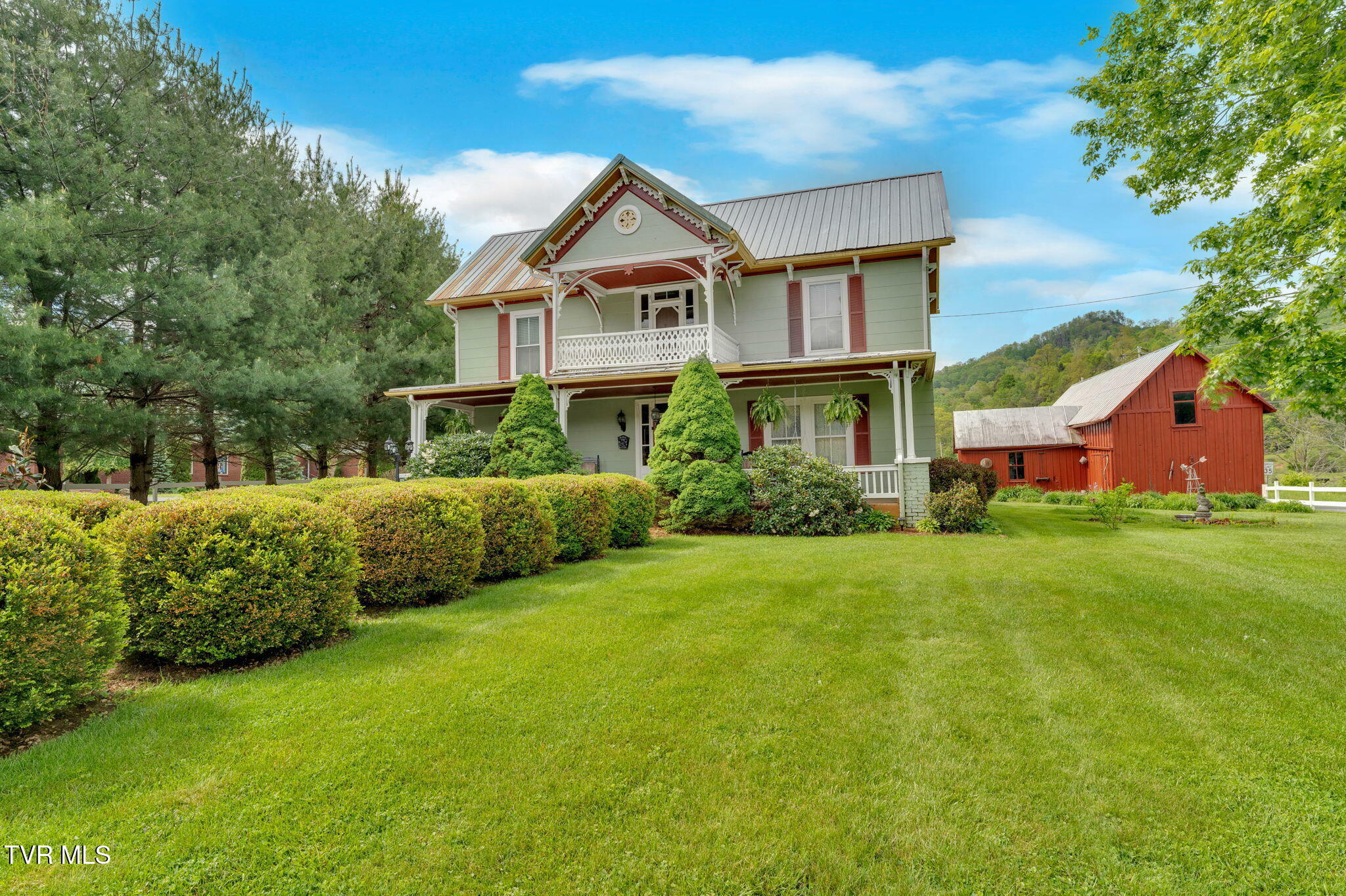 Property Photo: 8712 Highway 19-E TN 37687