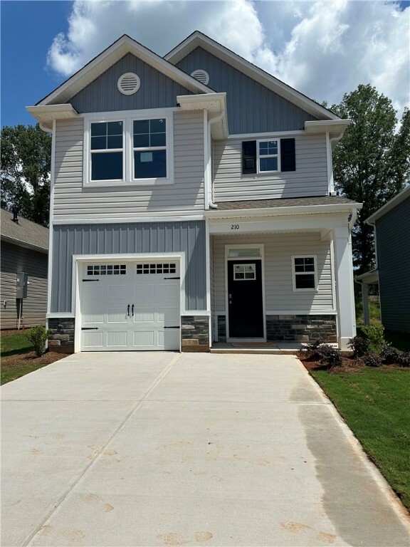 Property Photo: 210 Brown Circle SC 29642