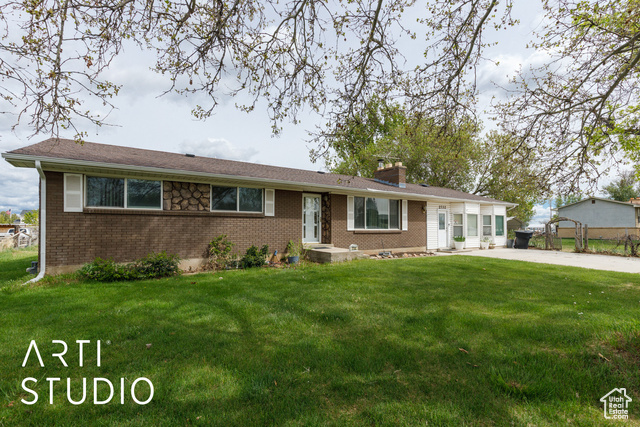Property Photo: 2732 S 4550 W UT 84401
