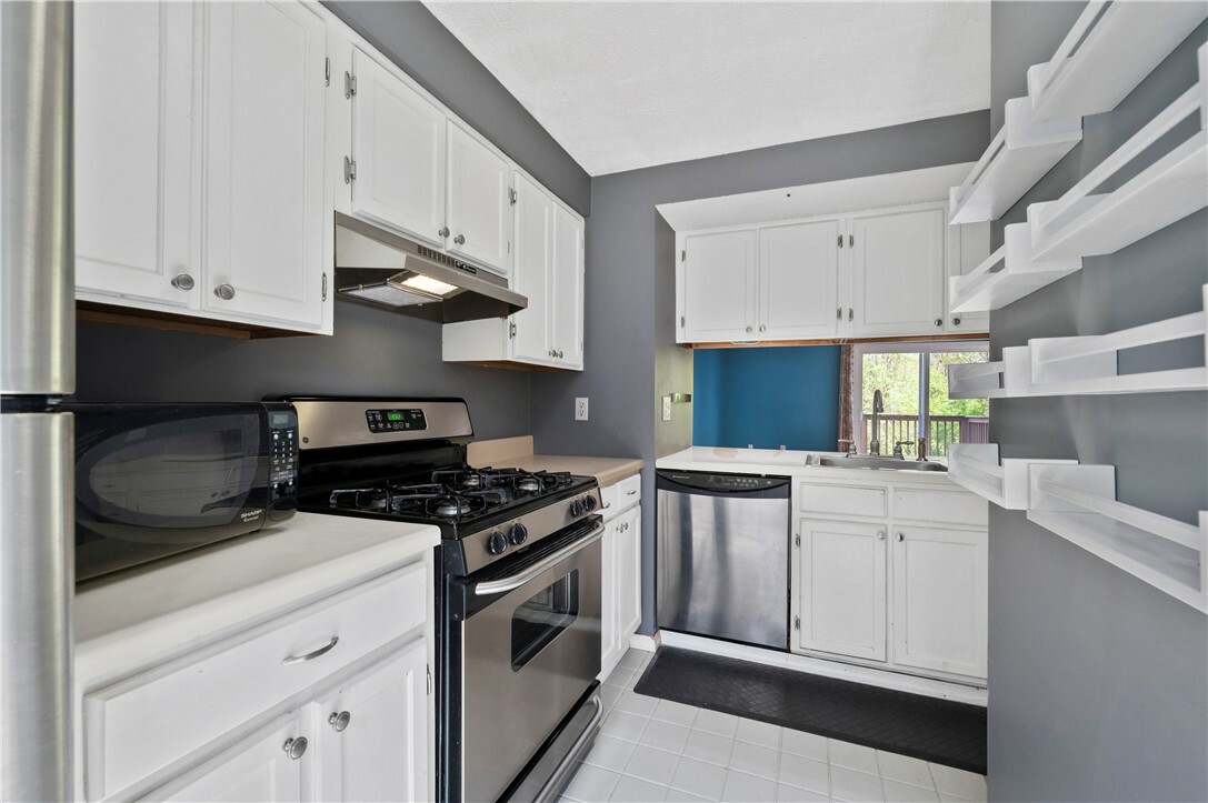 Property Photo: 6326 Springhouse Pl PA 15017