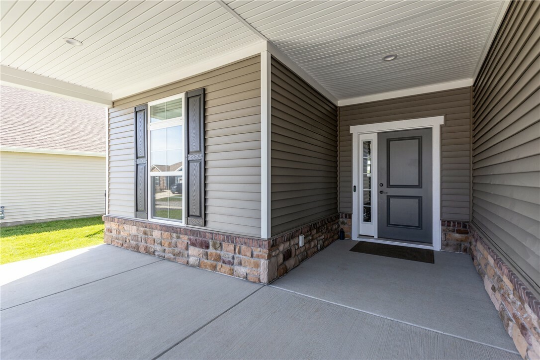 Property Photo: 1005 Man O War Ct PA 15301