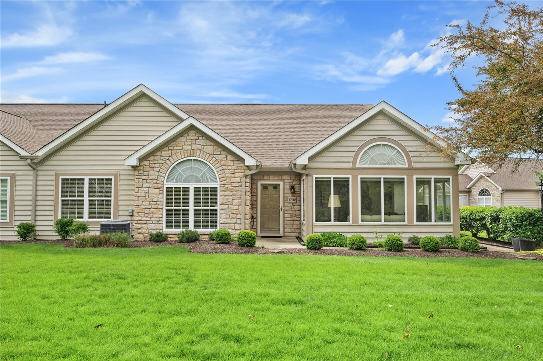 Property Photo: 1738 Heather Heights Drive PA 15046