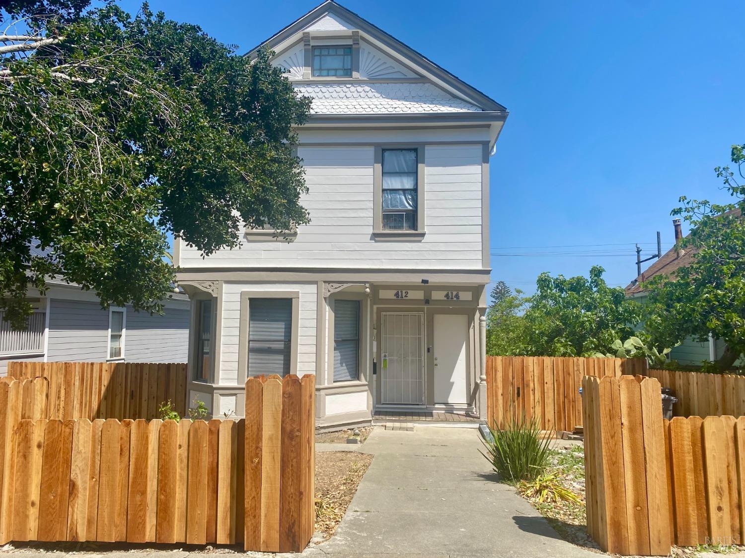412 416 Kentucky Street  Vallejo CA 94590 photo