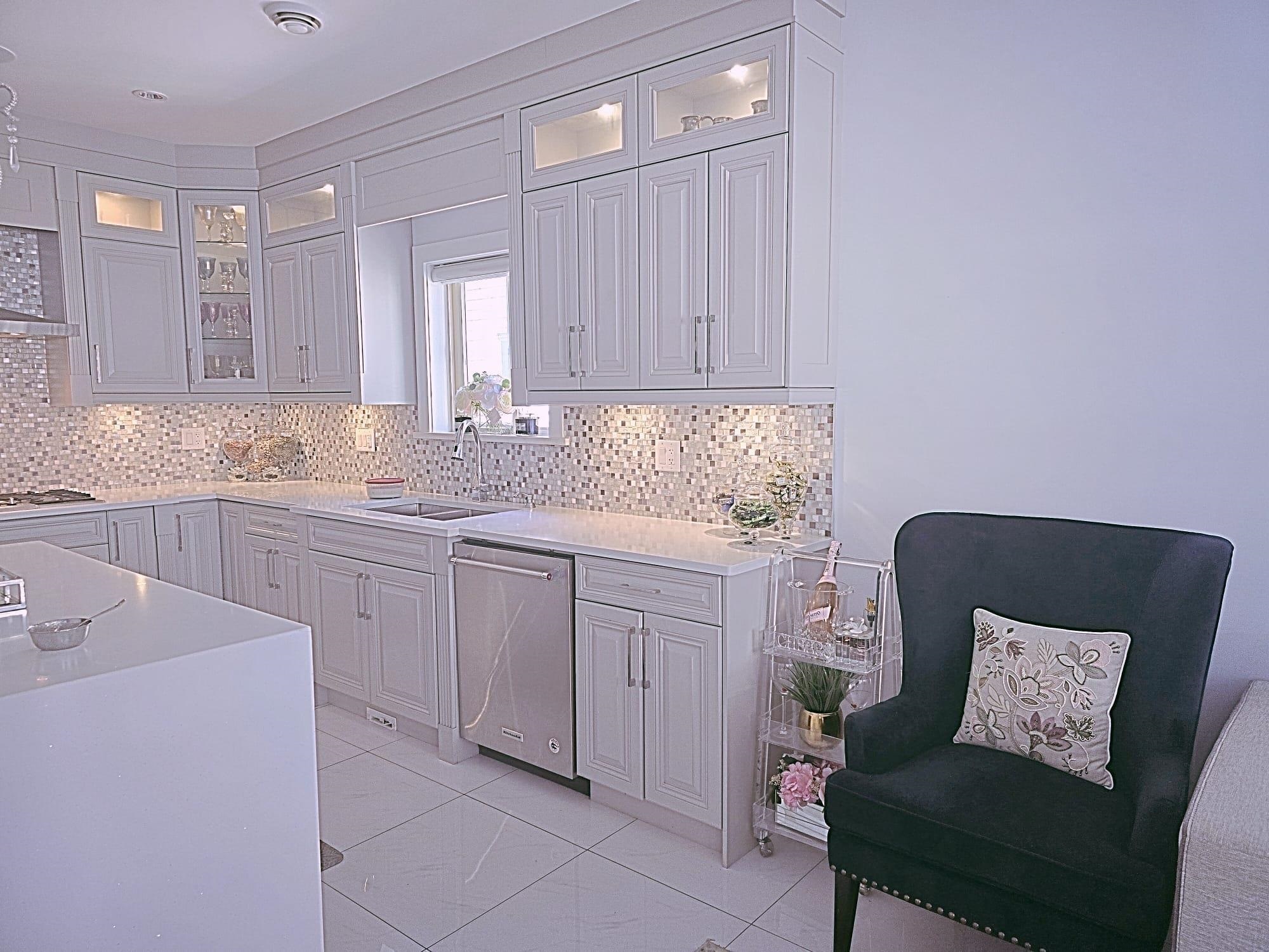 Property Photo: 1465 Salter Street BC V3M 0L1