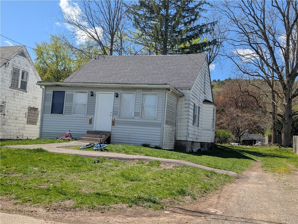 608 Batavia Street  Elmira NY 14904 photo