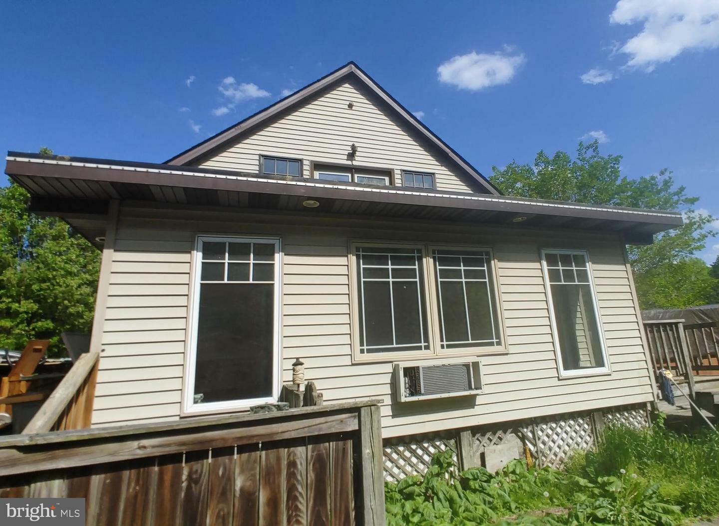 Property Photo:  6070 Shady Side Road  MD 20764 