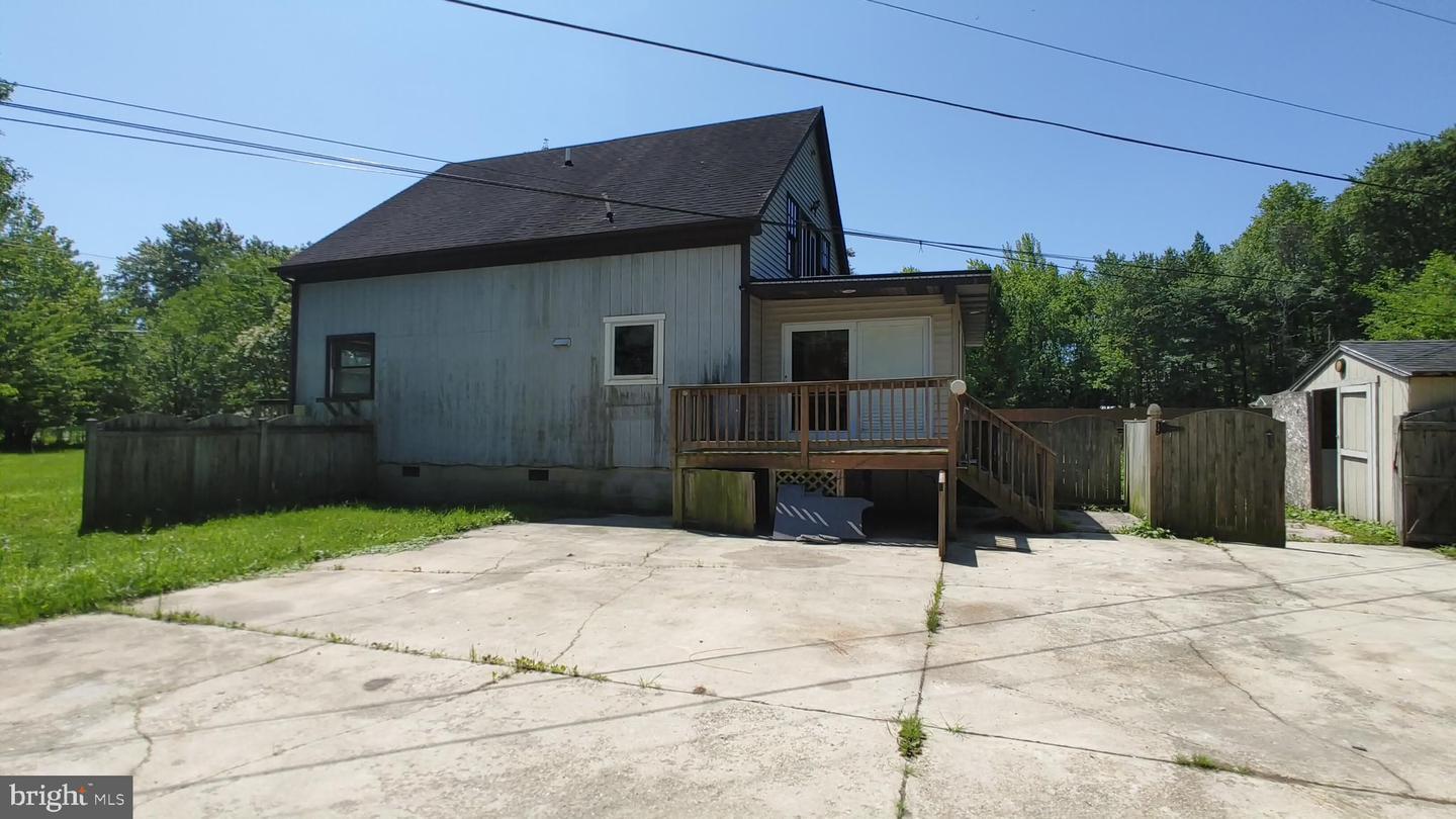 Property Photo: 6070 Shady Side Road MD 20764