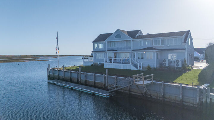 Property Photo: 18 Wendy Way MA 02670