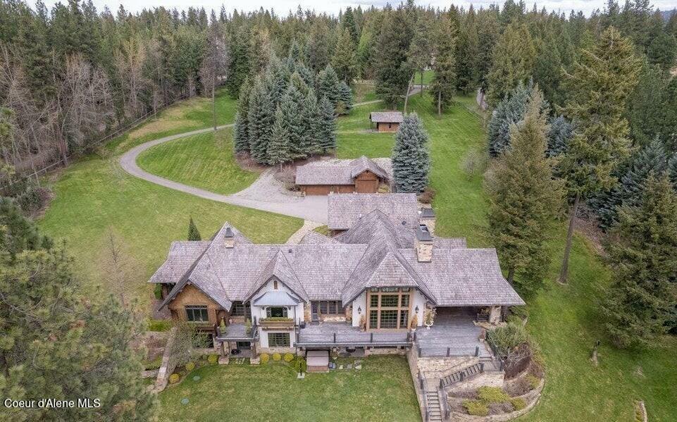 Property Photo: 7566 E Gem Shores Rd ID 83835