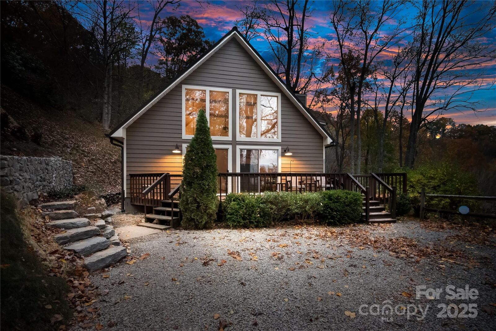 Property Photo:  1954 Utah Mountain Road  NC 28785 