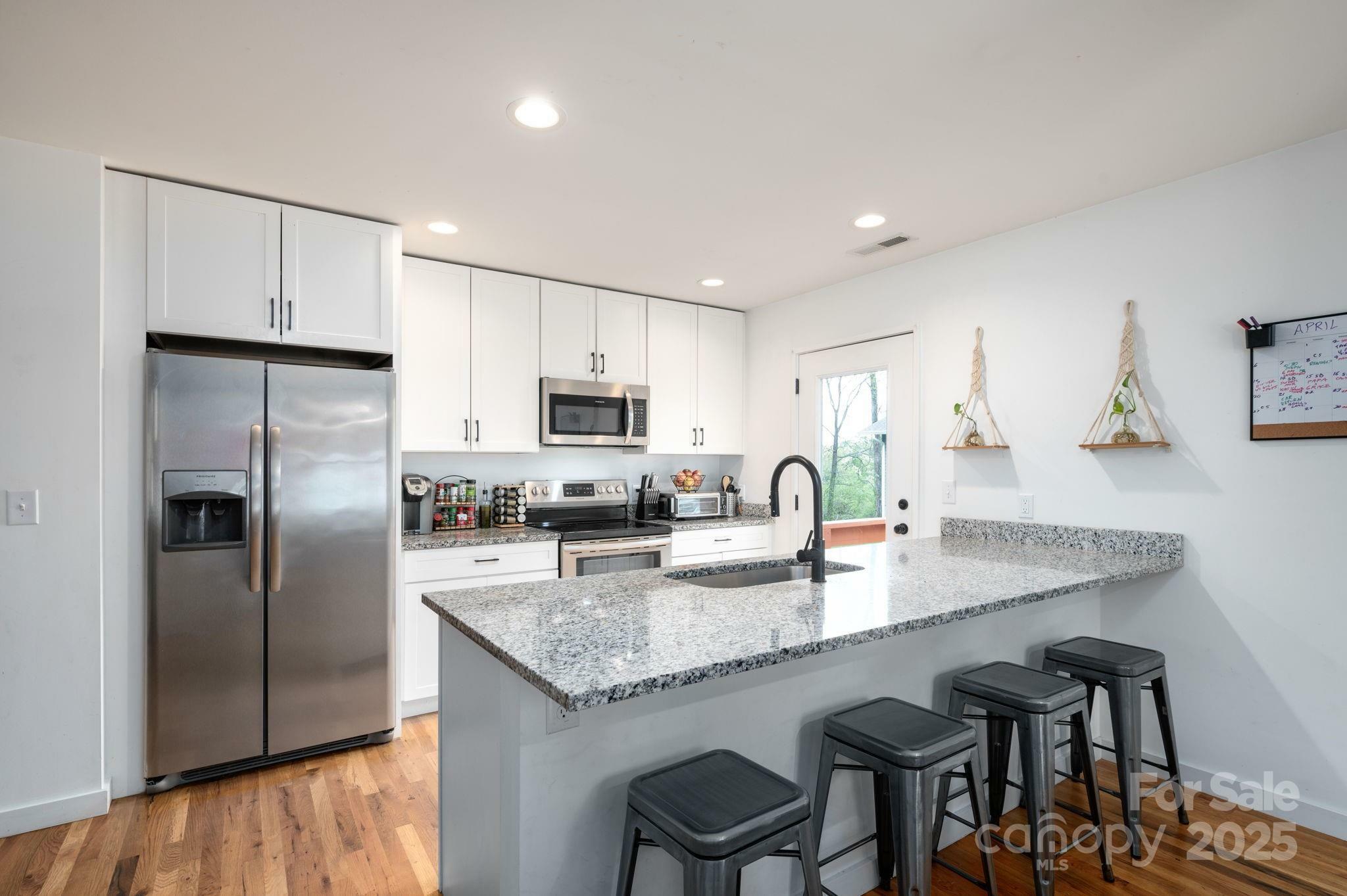 Property Photo: 211 Sidewinder Lane NC 28806
