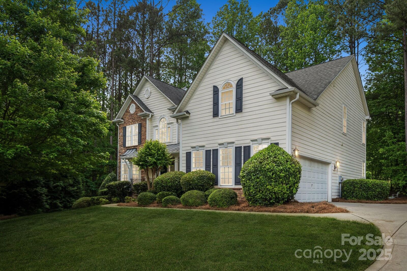 Property Photo:  109 Braxton Gate Court  NC 28120 
