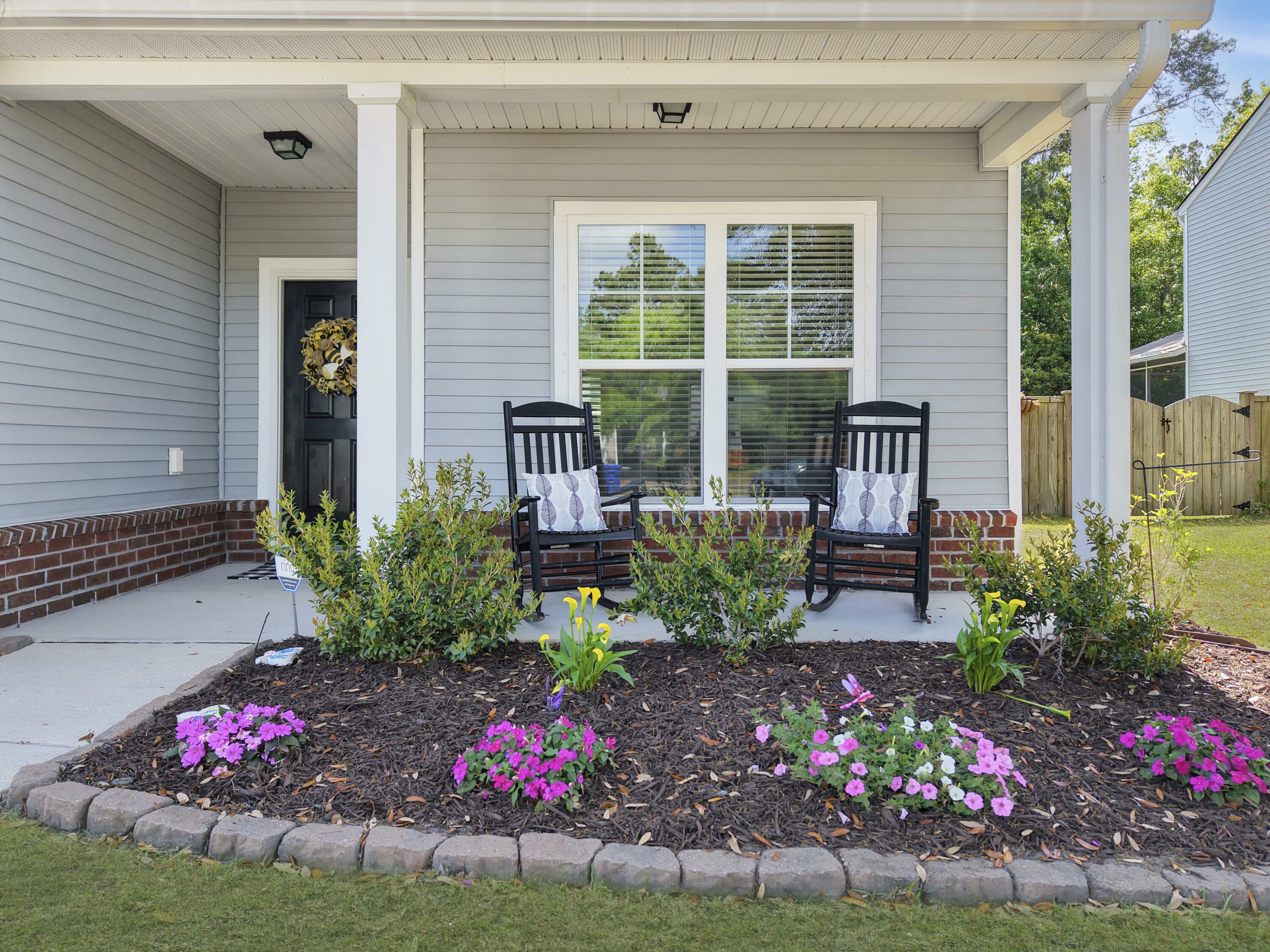 Property Photo: 2016 Elvington Road SC 29455