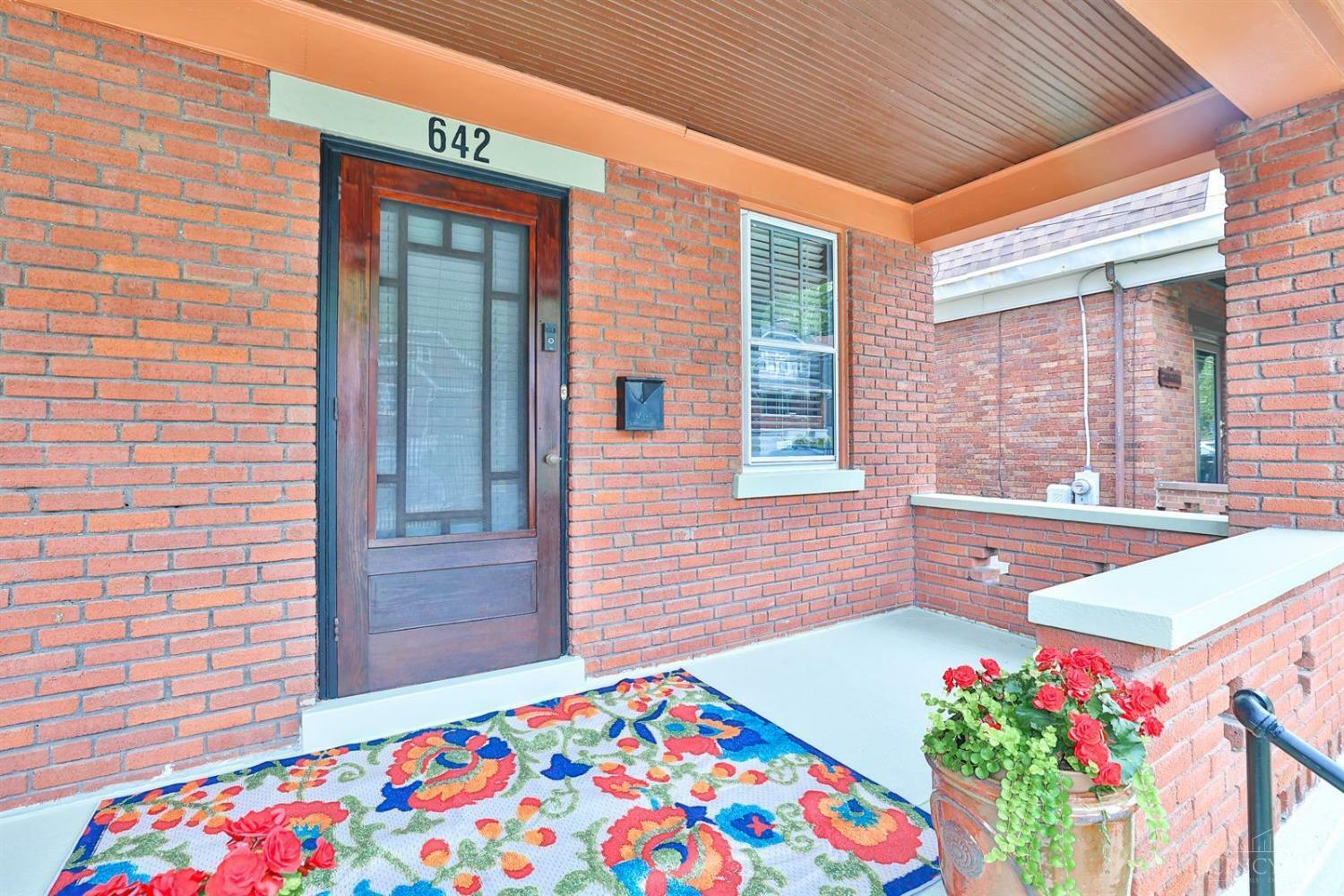 Property Photo: 642 Clemmer Avenue OH 45219