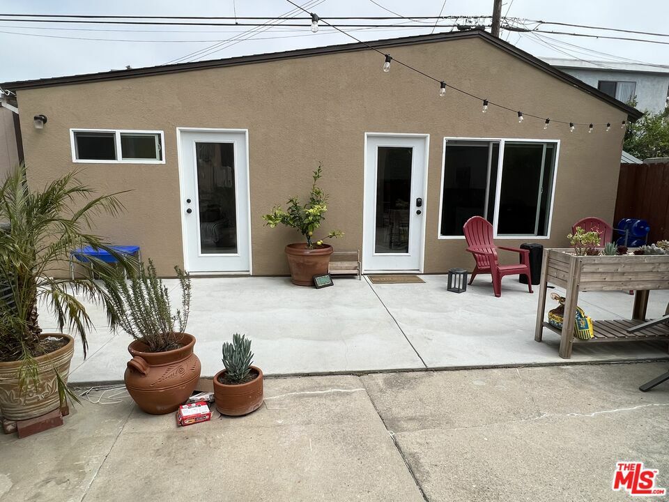 12512 Rubens Ave  Los Angeles CA 90066 photo
