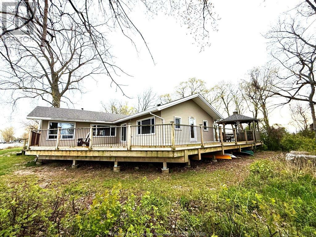 Property Photo: 1 East Shore ON N0R 1M0