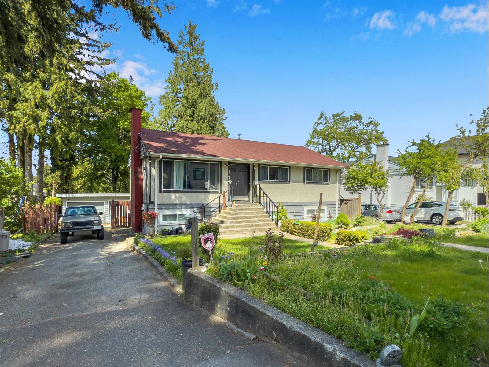 Property Photo: 12429 99 BC V3V 2P1