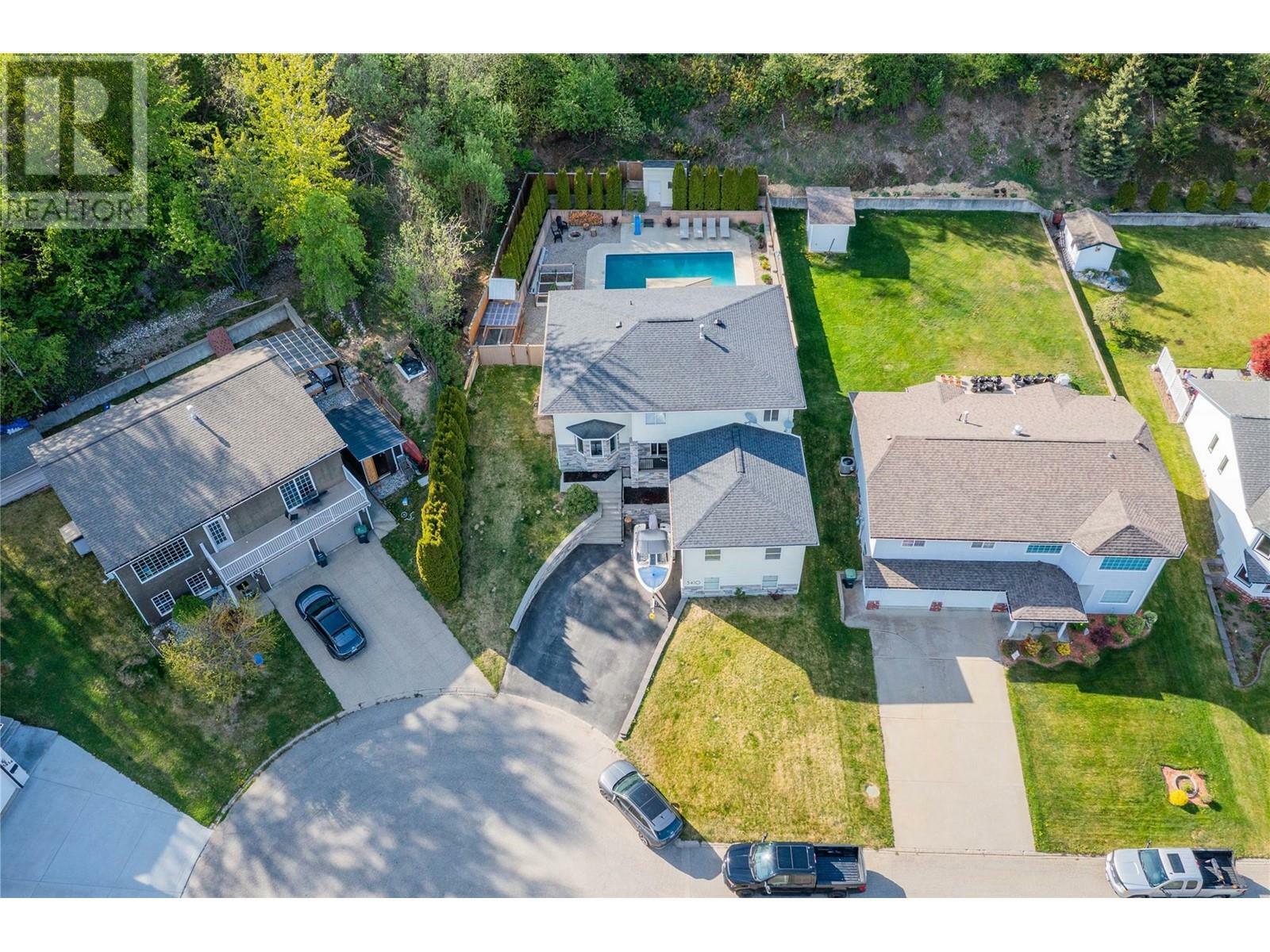 Property Photo: 3410 Windsor Place BC V1N 4E2
