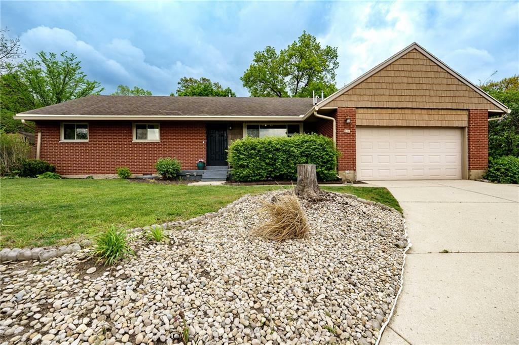 Property Photo: 6064 Willet Way OH 45449