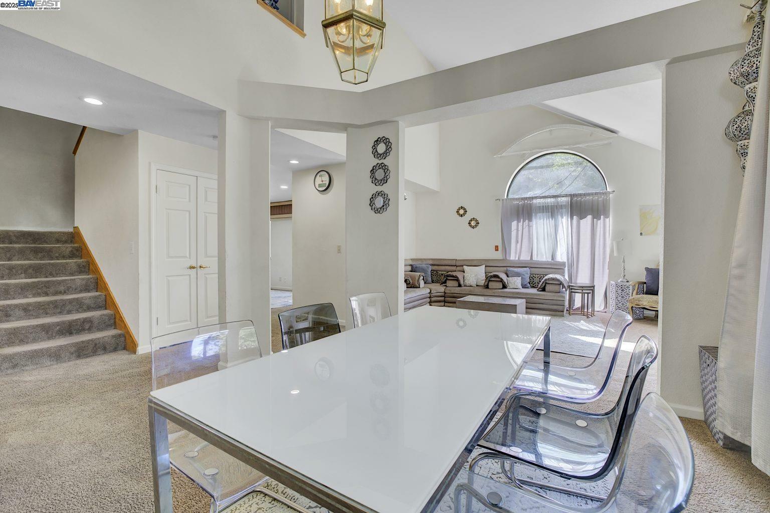 Property Photo:  38179 Acacia Ct  CA 94536 