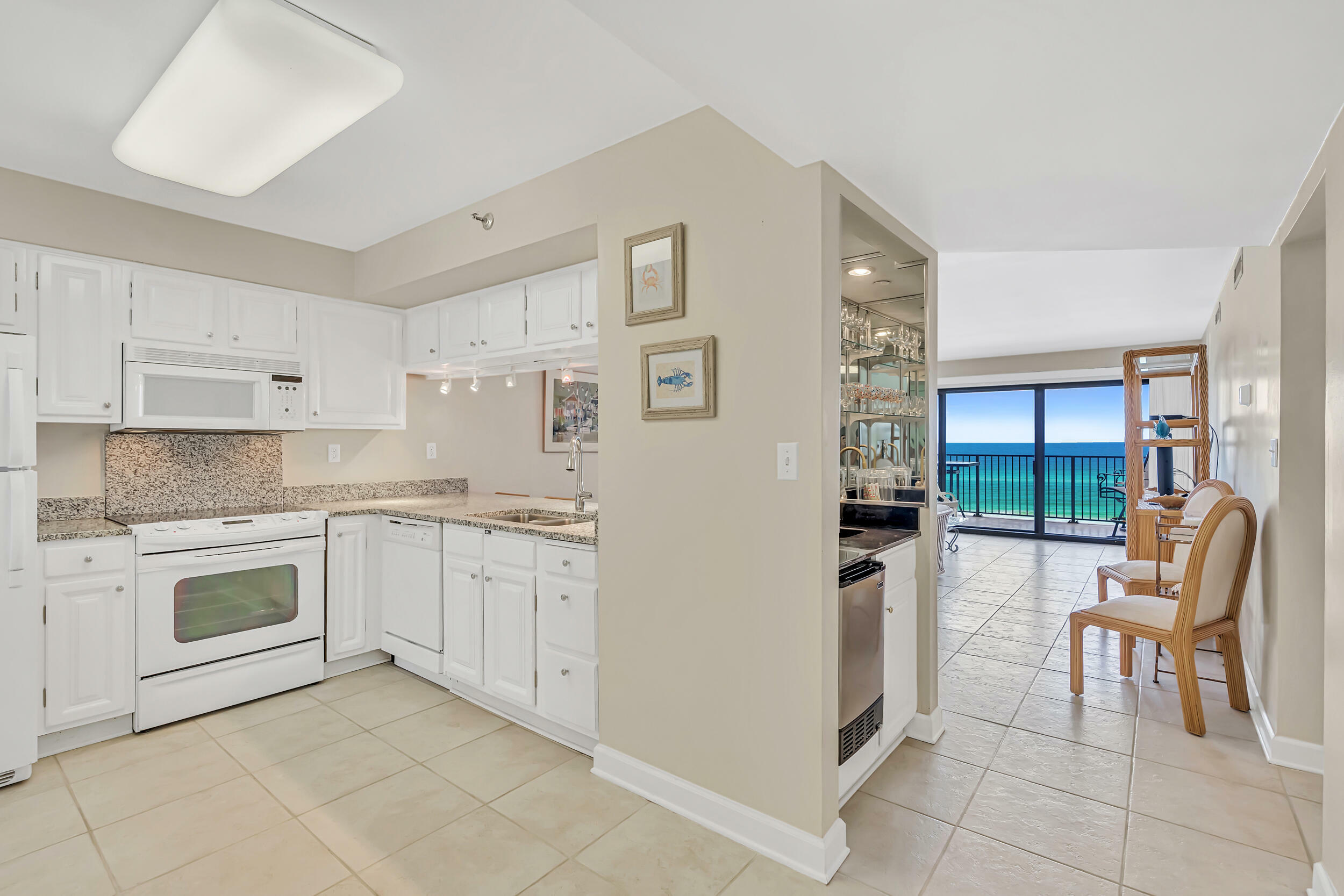 Property Photo: 1044 Highway 98 703 FL 32541